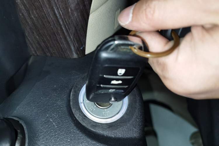 Used CHANGAN Raeton 2014 1.8T Automatic Elite Anniversary Edition China IV Standard