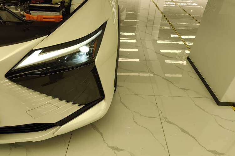 Used Lexus RZ 2023 450e All-Wheel Drive Luxury Edition Left Front Headlight