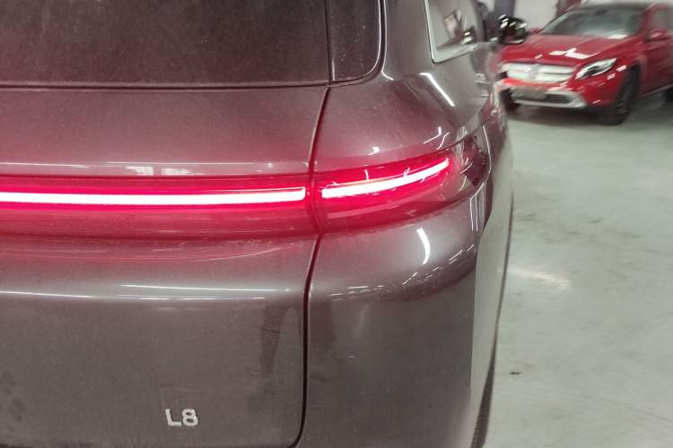 Used Li Auto L8 2023 Max model
