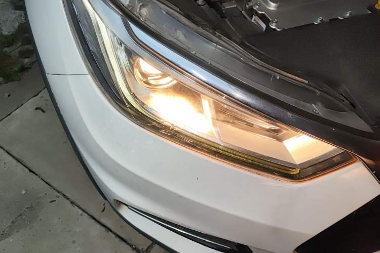 Used BYD Yuan New Energy 2018 EV360 Smart Connected Cool Model