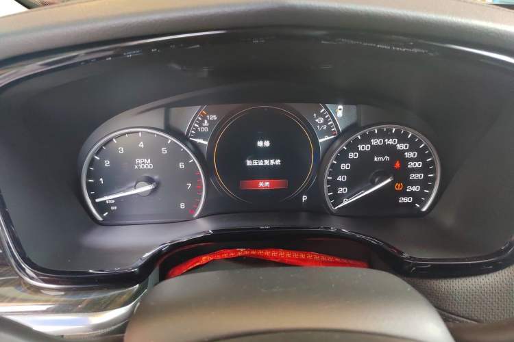 Used Cadillac XT5 2017 Anniversary Edition 25T Luxury Model
