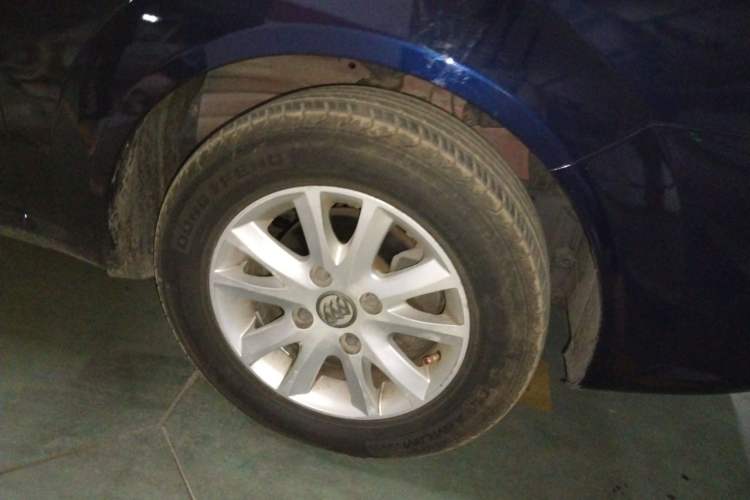 Used Buick Excelle 2013 1.5L Manual Classic Model Right Front Wheel Hub