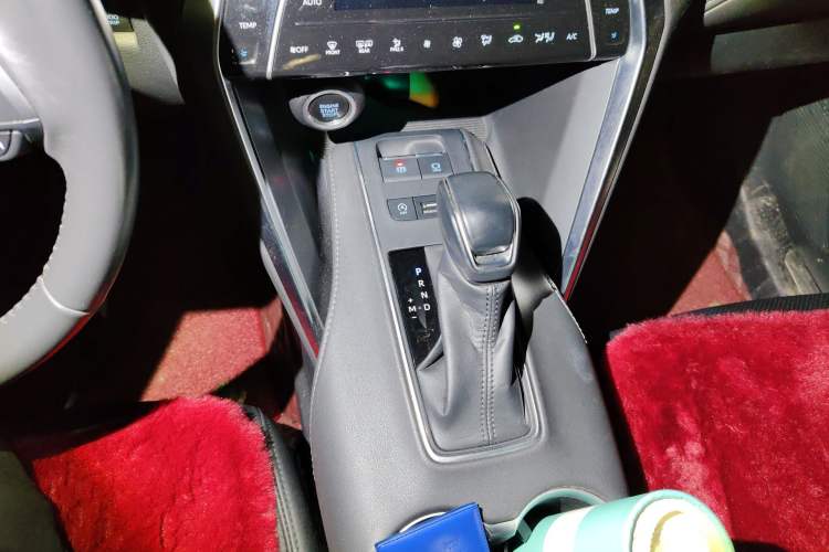 Used Toyota Harrier 2023 2.0L CVT Two-Wheel Drive Entry Version
