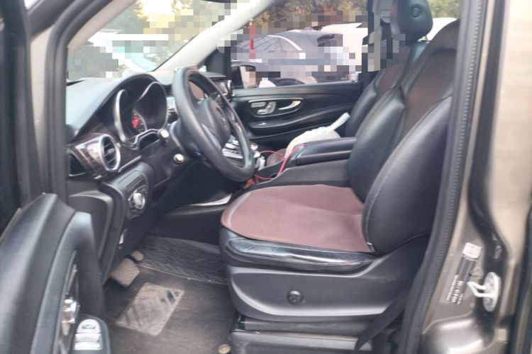 Used Mercedes-Benz V-Class 2017 V 260 Avantgarde Edition Left Front Seat