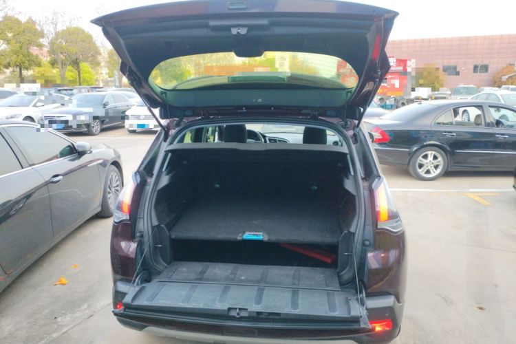 Used Peugeot 3008 2016 2.0L Automatic Classic Edition
