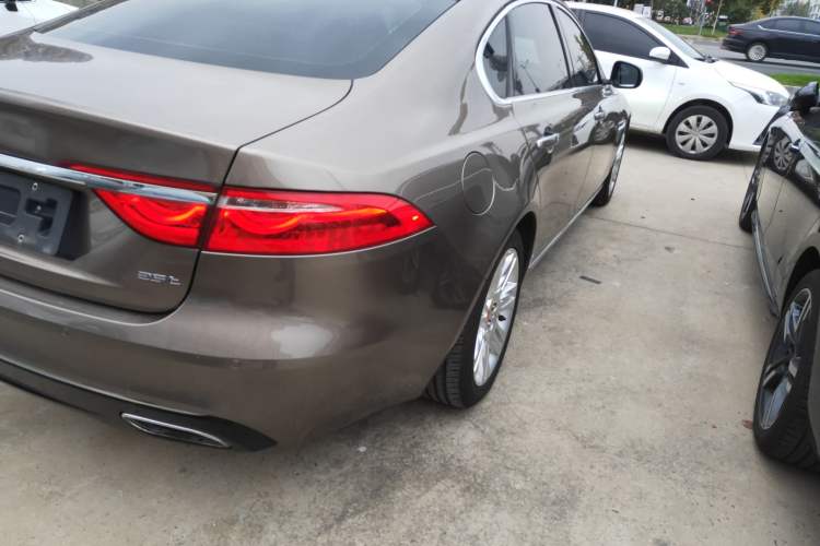 Used Jaguar XFL 2018 XFL 2.0T 250 PS Luxury Edition