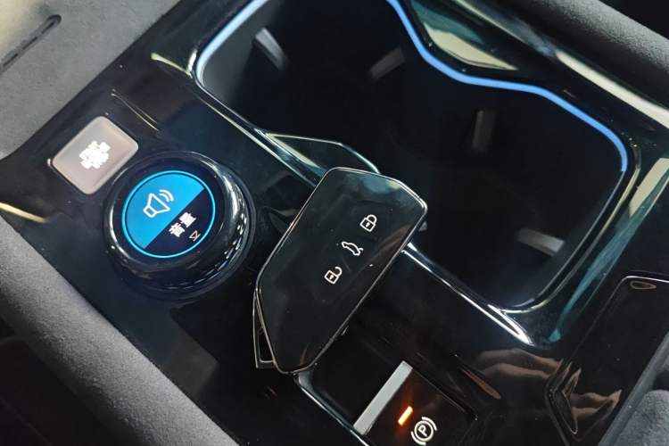 Used Volkswagen Teramont 2025 Tiguan Pro 450TSI Four-Wheel Drive Summit Edition
