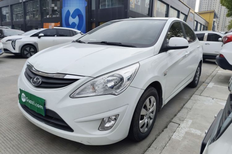 Used Hyundai Verna (older generation) 2013 Sedan 1.4L Automatic Standard GL Model
