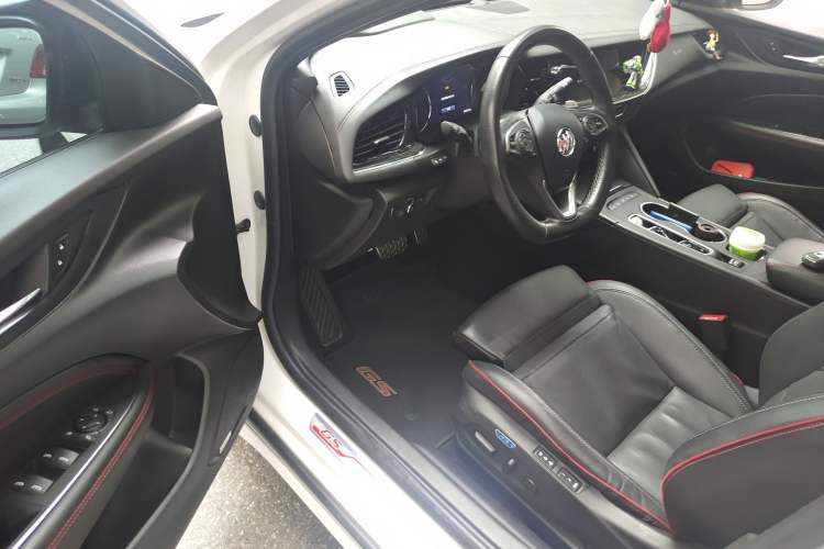 Used Buick Regal 2023 GS Prestige Model Driver Seat