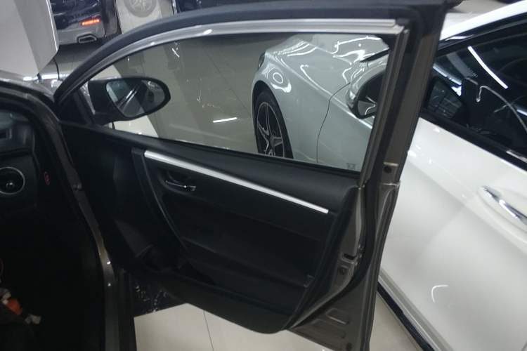 Used Toyota Corolla 2017 Revised Version 1.2T S-CVT GL
