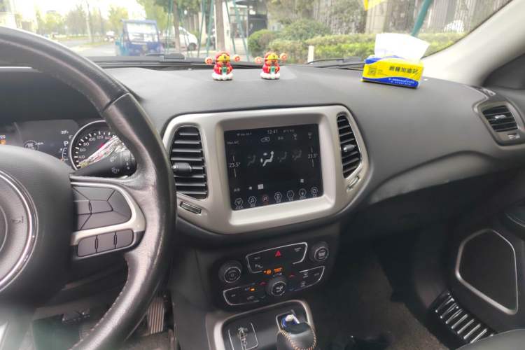 Used Jeep Compass 2017 200T Automatic Family Edition