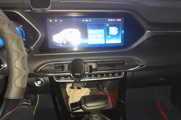 Used GAC Trumpchi GS4 2020 270T Automatic Smart Connectivity Edition Audio And AC Panel