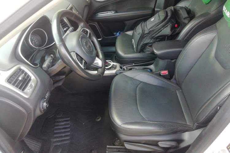 Used Jeep Compass 2017 200T Automatic Family Enjoyment Four-Wheel Drive Edition