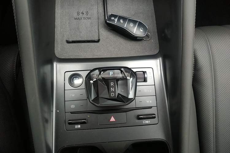 Used BYD Song L EV 2025 Intelligent Driving Version 662 km LiDAR Excellence Edition