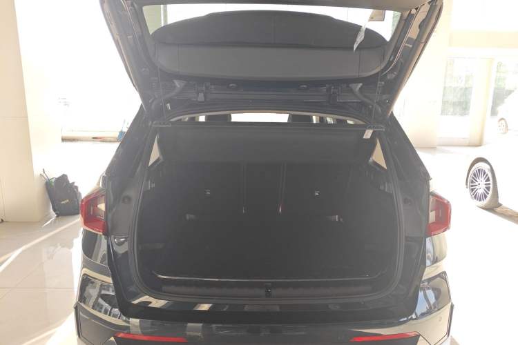 Used BMW X1 2023 sDrive25Li X Design Package Trunk