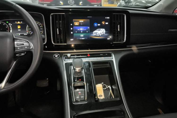 Used GAC Trumpchi M8 2023 Lingxiu Series 390T Luxury Edition Audio And AC Panel