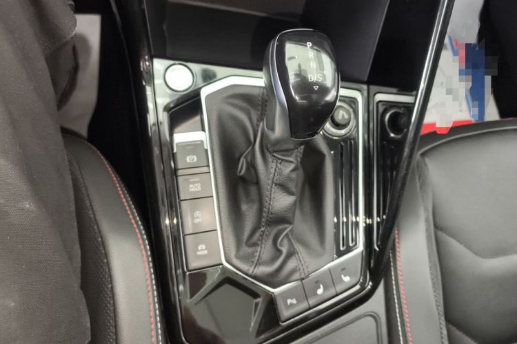 Used Volkswagen Tayron 2019 330TSI Two-Wheel-Drive Luxury Version China V Emission Standard Gear Lever