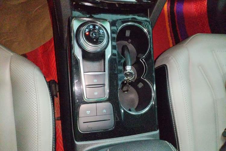 Used Ford Escape 2020 EcoBoost 245 Two-Wheel-Drive Titanium Edition