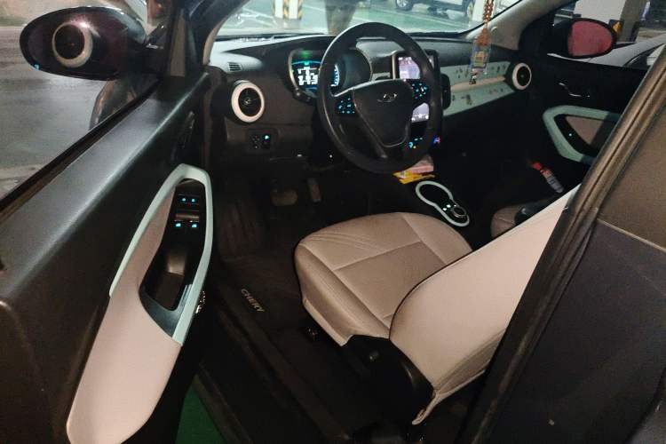 Used Chery QQ Little Ant 2021 200 000-Yuan Ant Fan Edition Oxygen Version Lithium Iron Phosphate 301 km
