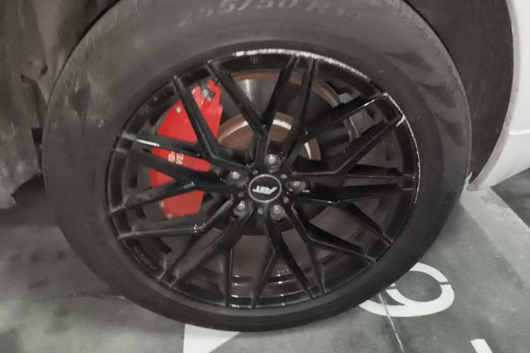 Used Land Rover Range Sport 2012 3.0 TDV6 HSE Diesel Edition Right Front Wheel Hub