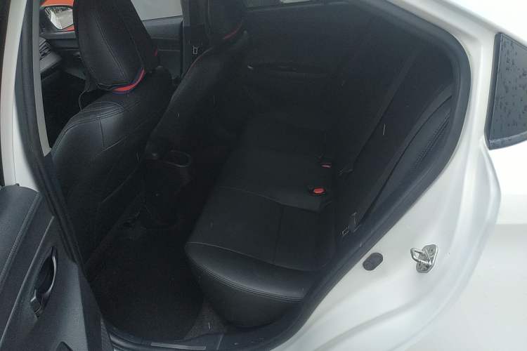 Used Toyota YARiS L Zhi Xiang 2022 1.5L CVT Leading PLUS Edition Interior 4