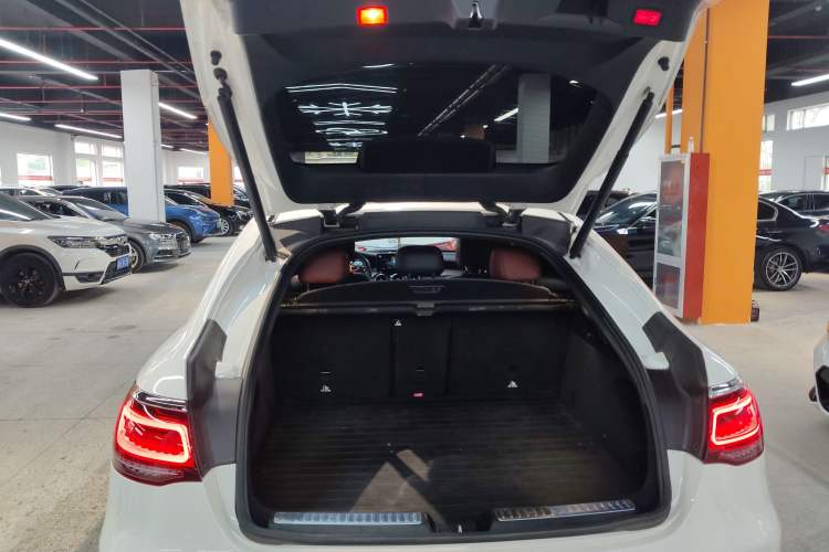 Used Mercedes-Benz GLC Coupe 2020 GLC 260 4MATIC Coupe SUV
