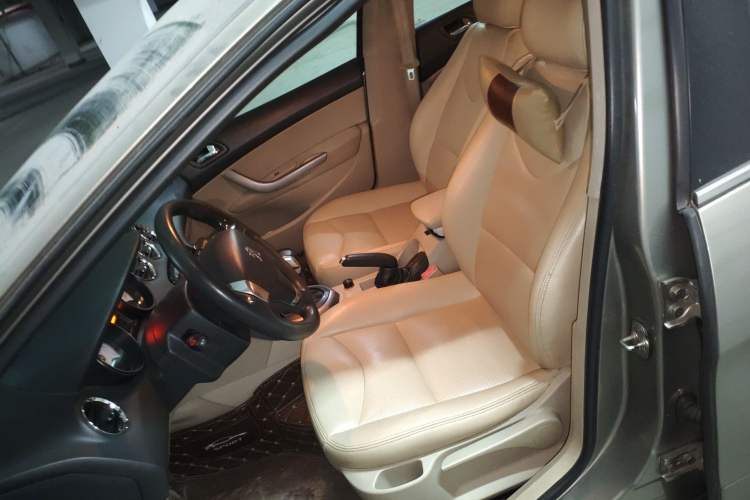 Used Peugeot 408 2013 1.6L Manual Comfort Edition