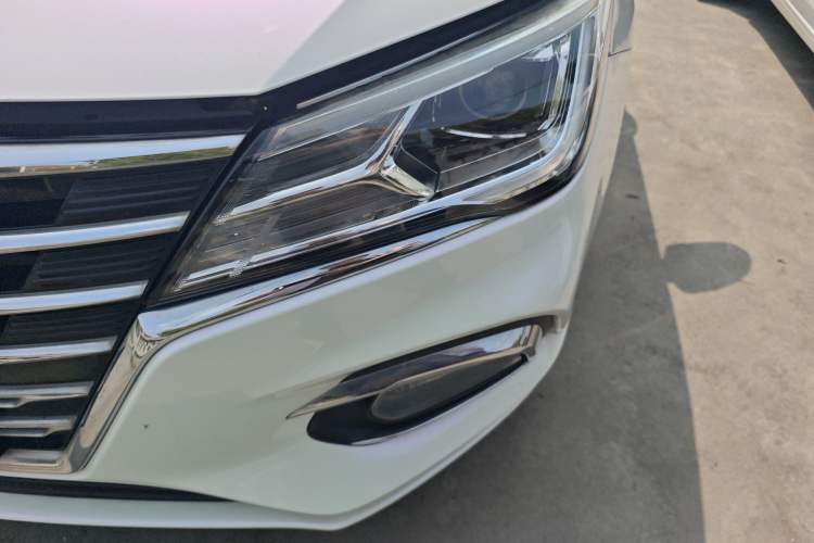Used Roewe i5 2019 20T Automatic SmartConnect Luxury Prestige Edition Left Front Headlight