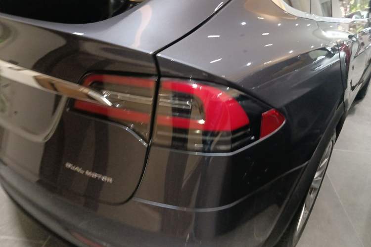 Used Tesla Model X 2019 Long-Range Version