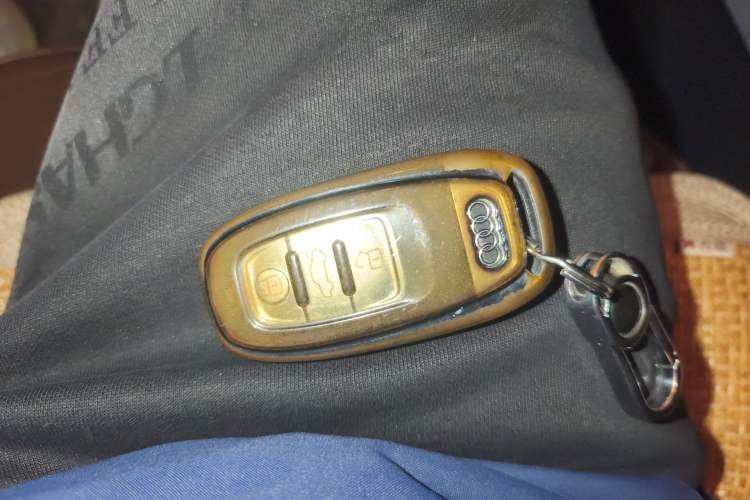 Used Audi Q5 2016 40 TFSI Technology Edition Vehicle Key