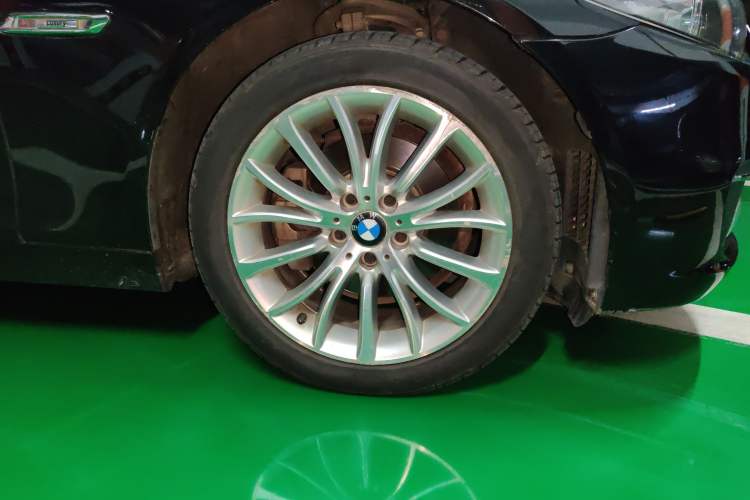 Used BMW 5 Series 2014 525Li Luxury Design Package
