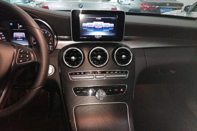 Used Mercedes-Benz C-Class 2015 C 200 L Sport Edition Audio And AC Panel