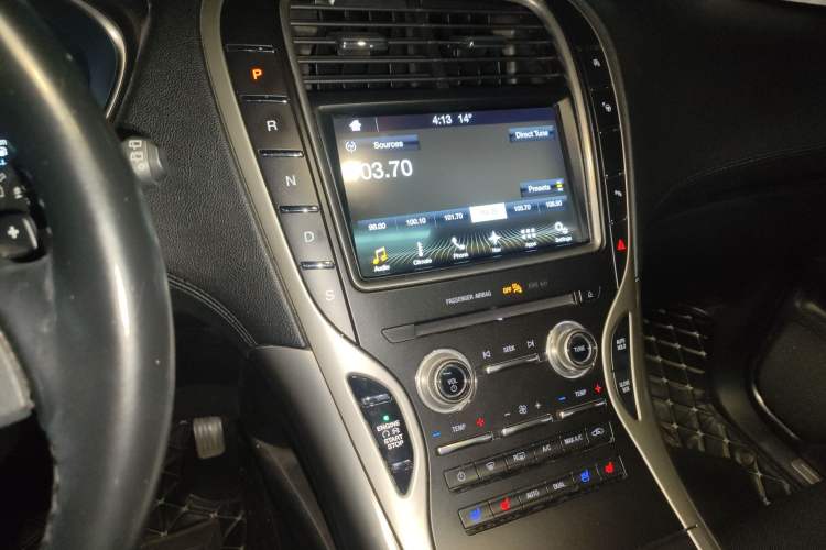 Used Lincoln MKX 2017 2.0T Four-Wheel Drive Zunya Edition
