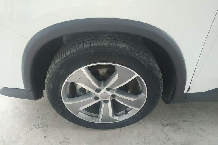 Used Geely Auto Haoyue L 2023 2.0T DCT Prestige Edition
