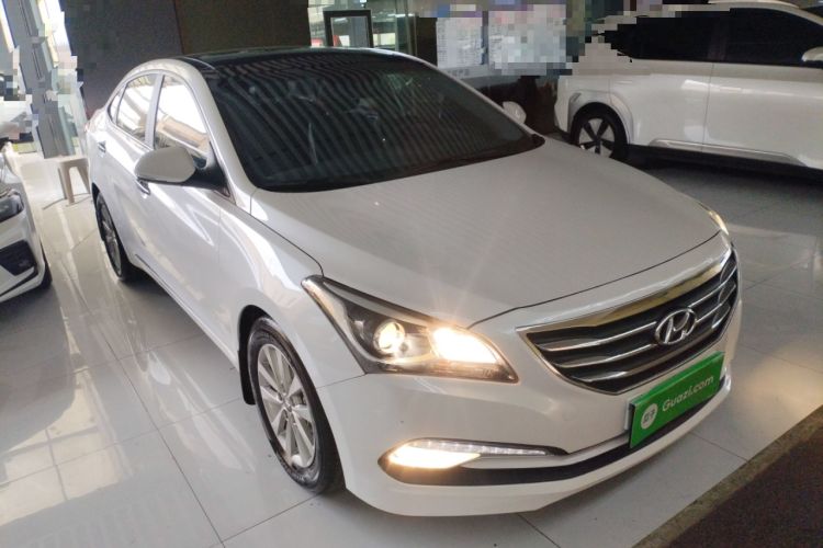 Used Hyundai Mistra 2014 1.8L Automatic Smart GLS Front Right 45 Deg