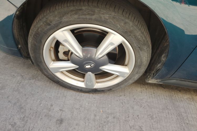 Used ORA Good Cat 2023 401 km Standard Range Premium Version Lithium Iron Phosphate Exterior 4