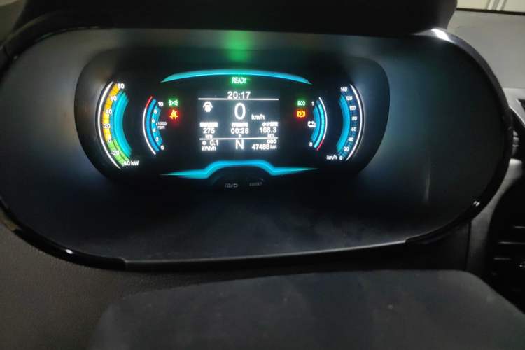 Used Chery Little Ant 2022 Revised Version Sweet Pink Edition Half-Sugar Version Lithium Iron Phosphate 30.7 kWh 30 kW 301 km
