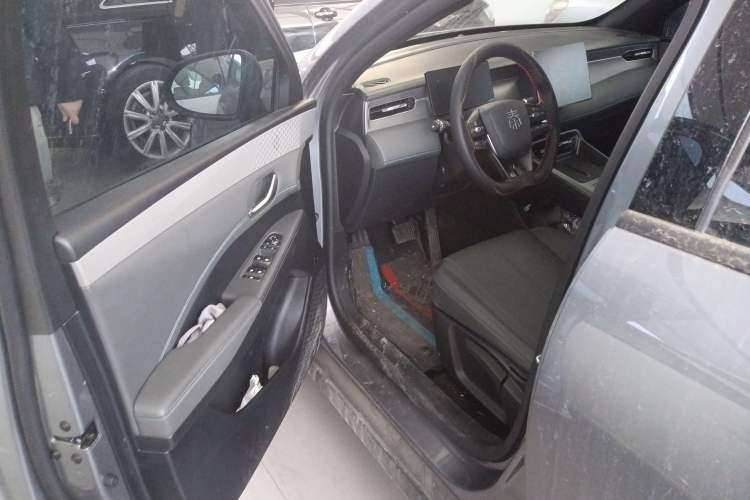 Used BYD Qin PLUS 2025 DM-i Smart Drive 55KM Leading Model