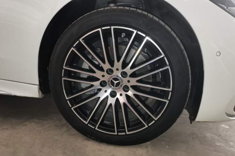 Used Mercedes-Benz C-Class 2024 Second Facelift C 260 L Sport Edition
