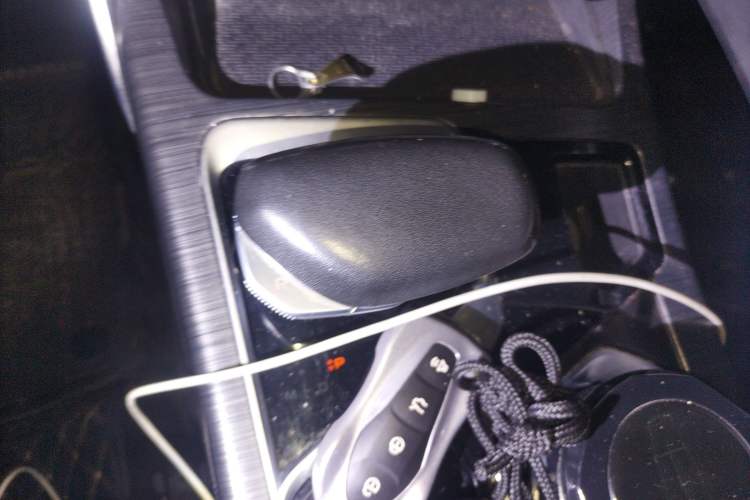 Used Geely Auto Monjaro 2020 High-Energy Edition 350T Yáoxīngzhě Gear Lever