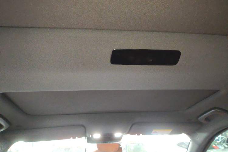 Used Li Auto L8 2023 Pro Model Headliner