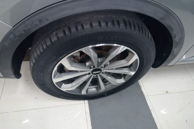 Used Wey VV6 2018 2.0T Two-Wheel-Drive Ultra-Luxury Version China V Standard