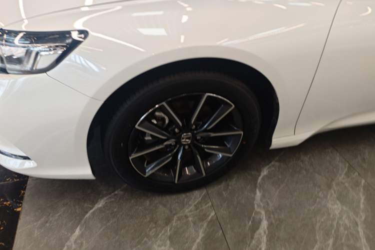 Used Honda Inspire 2022 260TURBO Elegant Edition Left Front Wheel Hub