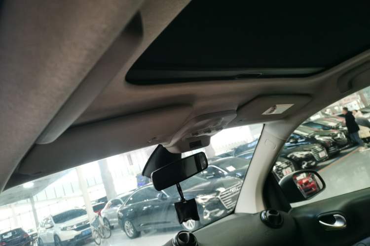 Used smart fortwo 2018 1.0L 52kW Hardtop Passion Edition China V Standard
