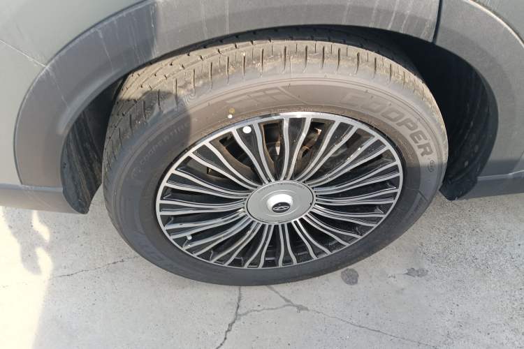 Used Chery Tiggo 8 L 2024 2.0T Two-Wheel Drive Prestige Version 5 Seats
