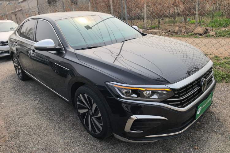 Used Volkswagen Passat 2024 380TSI Dragon Glory Edition
