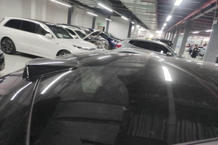 Used Li Auto L8 2023 Max model
