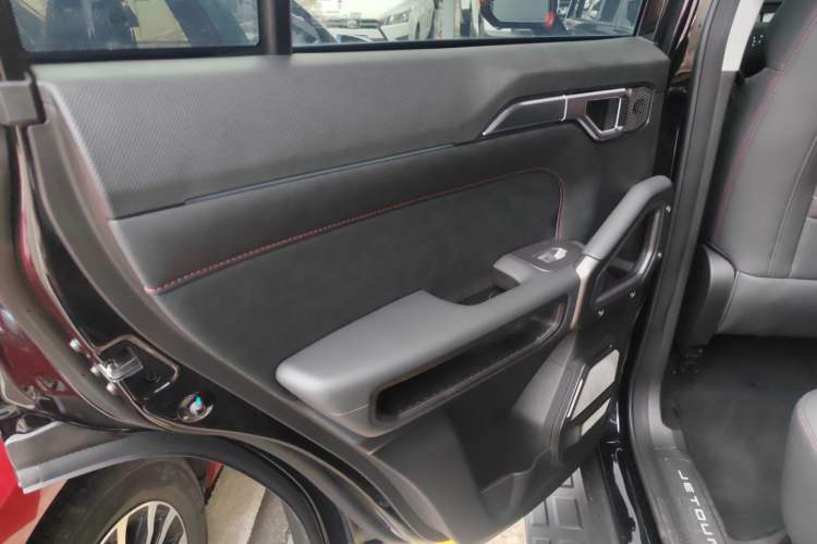 Used JETOUR Traveler 2023 2.0T All-Wheel-Drive CrossPRO