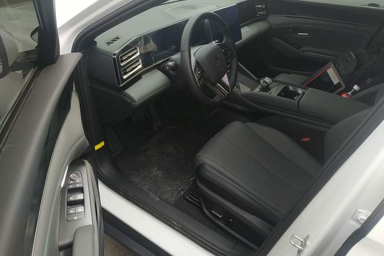 Used BYD Qin L 2024 DM-i 120KM Leading Model