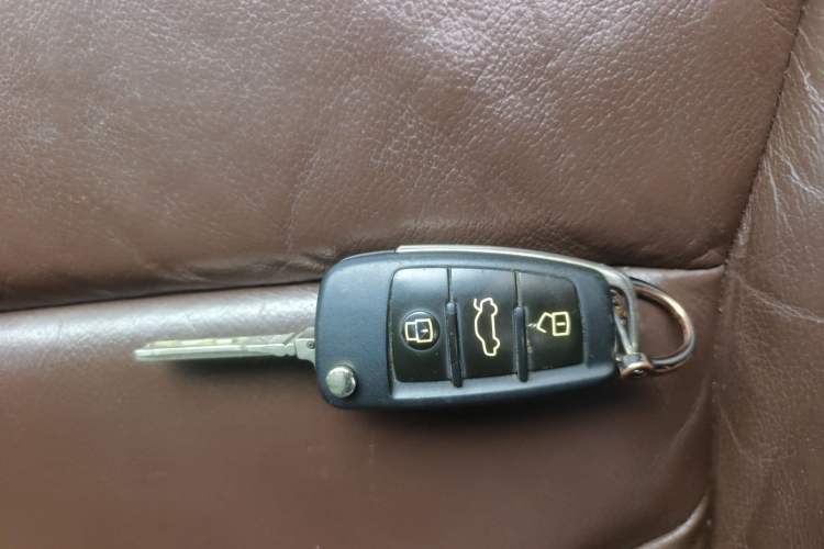 Used Audi Q3 2013 35 TFSI quattro Comfort Model Vehicle Key